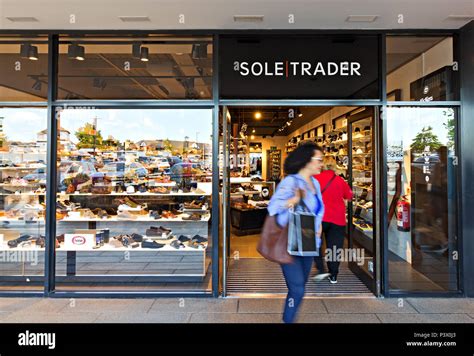 sole trader stores uk.